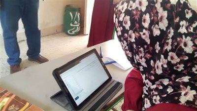 تعليم القاهرة: توزيع 79 ألفا و176 تابلت على طلاب الصف الأول الثانوي