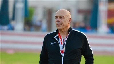 جروس يحفز لاعبيه بمران الفريق