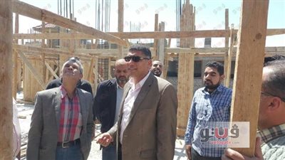 بالصور.. رئيس جهاز العاشر من رمضان يتفقد عددا من مدارس المدينة