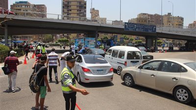 مدير مرور القاهرة: هدف الحملات أعلى الطرق توعوي وليس جمع الأموال