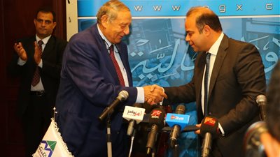 رئيس البورصة يوقع بروتوكول تعاون مع «مصر المقاصة»
