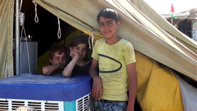 العطار يحذر من تعرض النازحين السوريين للخطر بسبب نقص الأدوية