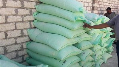 مباحث التموين تحبط تهريب 11 طن دقيق للسوق السوداء ببني سويف