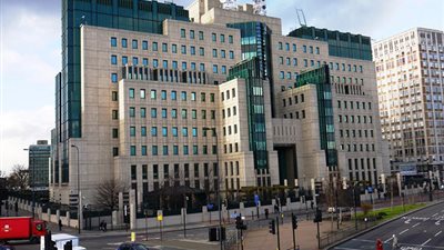 بريطانيا تدعو مواطنيها لمغادرة تونس وترجح وقوع هجوم إرهابي جديد