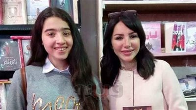 إقبال جماهيري على توقيع رواية قانون الكارما في الإسكندرية