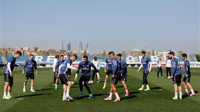 بالصور.. ريـال مدريد يختتم تدريباته قبل لقاء أتلتيكو في الديربي