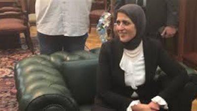وزيرة الصحة تجري حركة تنقلات جديدة بقيادات الوزارة