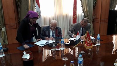 بروتوكول بين بورسعيد وصندوق العشوائيات (صور)