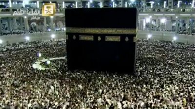 بث مباشر.. صلاة التهجد من الحرم المكي