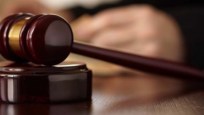 الحكم بسجن قاضيين في رومانيا بتهمة الاحتيال على العدالة