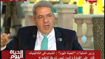 وزير المالية: مصر أبهرت العالم بمنتدى الشباب.. جرائم «داعش» تدفعنا لضرورة مواجهة الإرهاب.. نسعى لتخفيض عجز الموازنة.. العملة «ترمومتر» قياس حرارة الاقتصاد.. ولا ضرائب ورسوم على الت