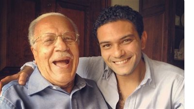 آسر ياسين يحتفل بمرور 45 عاما على نصر أكتوبر بصورة لجده