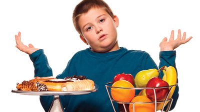 توعية الوالدين.. أولى خطوات علاج سمنة الأطفال