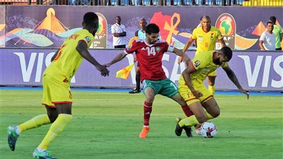 المغرب يتعادل مع بنين سلبيا بالشوط الأول