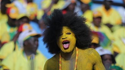 جماهير بنين تملأ مدرجات السلام لمؤازرة منتخبهم أمام أسود الأطلسى (صور)