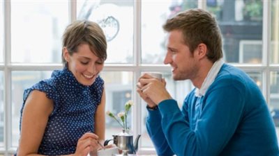 3 مشكلات تواجه المخطوبين بـ«طريقة الصالونات»