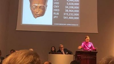 من «كريستيز» البريطانية إلى «دروو» الفرنسية.. صالات مزادات أوروبا «أصحاب سوابق» في بيع تاريخ مصر..