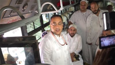 بالصور.. وزير الإسكان يواصل جولاته بفنادق مكة للاطمئنان على الحجاج