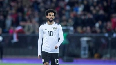 محمد صلاح يغادر غرفة الملابس غاضبًا بعد الخسارة من السعودية