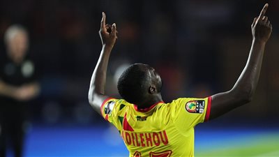 زمن السناجب.. بنين تجبر أسود الأطلسي على العودة لكازابلانكا مبكرا