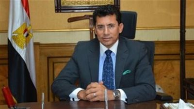 وزير الرياضة يناقش رسالة دكتوراه في الطب الرياضي بالمنصورة