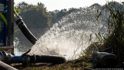 تجفيف بحيرة بحثًا عن امرأة مفقودة منذ ربع قرن في ألمانيا