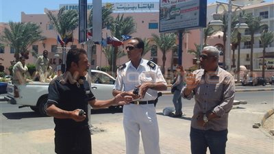 بالصور.. رئيس مدينة الغردقة يواصل حملات رفع المخالفات بحي جنوب