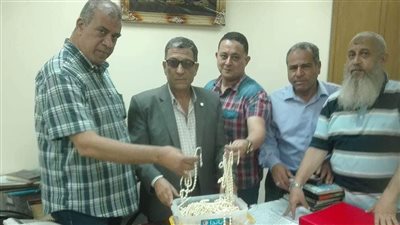 ضبط محاولة تهريب 188 سبحة من العاج المحظور تداوله بمطار القاهرة (صور)