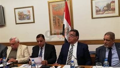 الضرائب والجمارك بالصناعات تناقش مشروع قانون الجمارك الجديد