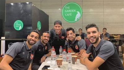 بعثة الأهلي تغادر إلى إسبانيا للدخول في معسكر مغلق