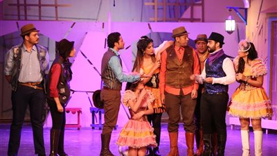 15 ليلة عرض جديدة لـ«كوميديا البؤساء» على مسرح ميامي