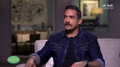 أمير كرارة: «أدمنت البلاي ستيشن وحسام حبيب كان بيلعب معايا» (فيديو)