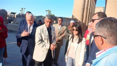 وزيرة السياحة تزور معبد الأقصر (صور)