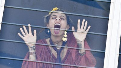 بالصور.. تصرف جنوني من باريس جاكسون في بطولة ملبورن بأستراليا