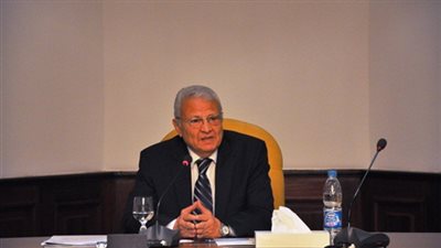 200 جهاز كمبيوتر منحة من 