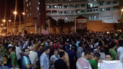 بالصورة.. تظاهر مشجعي