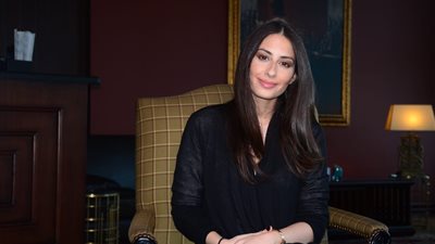 هبة طوجي تصل مصر لإحياء حفل عيد الحب (صور)