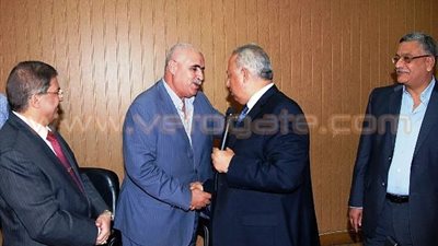 بالصور.. محافظ الشرقية يكرم المتميزين من قيادات المحافظة