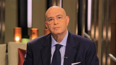 عماد أديب: لولا تدخل السعودية لوصل سعر برميل البترول لـ130 دولارا