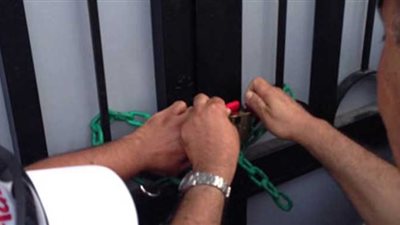 إغلاق مطعمين لعدم حملهما شهادات صحية بالإسماعيلية