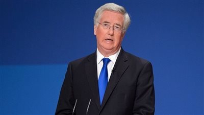 «مايكل فالون» يحتفظ بمنصب وزير الدفاع في حكومة بريطانيا