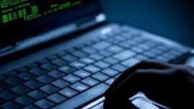 التفاصيل الكاملة لإحالة العصابة المتهمة باختراق البريد الإلكتروني لمؤسسات الدولة للجنايات.. المتهمة الأولى غسلت أموالا قدرها 977 ألف دولار.. وسهلت للمتهمين الاستيلاء على 7ملايين جنيه بغير حق