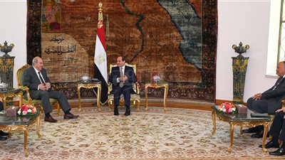 تأكيد موقف مصر الداعم لوحدة العراق يتصدر صحف اليوم