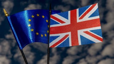 قاموس كولينز يطلق «انسحاب بريطانيا» كلمة العام