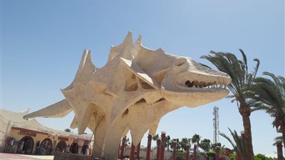 انطلاق مهرجان الغردقة الدولي للفنون (صور)