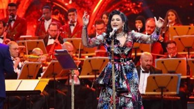 أحلام تنشر فيديوهات جديدة من حفلها بدار الأوبرا الكويتية