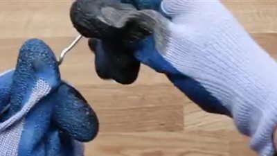 أسهل طريقة لإصلاح انسداد البانيو (فيديو)