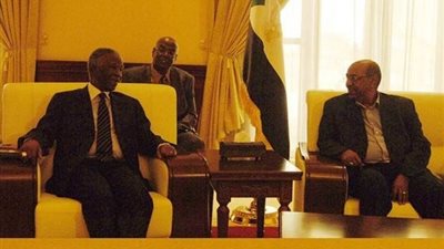 البشير يبحث مع أمبيكي نتائج الحوار مع المعارضة السودانية