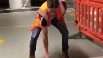 أقوى المواقف الفاشلة لتحدى الخوذة (فيديو)