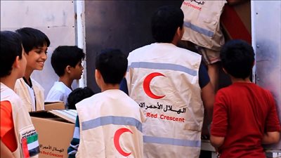 الهلال الأحمر الإماراتي يواصل تنفيذ «وصية زايد بأهل اليمن» في أبين